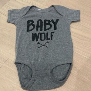 NWT 18m onesie “baby wolf”